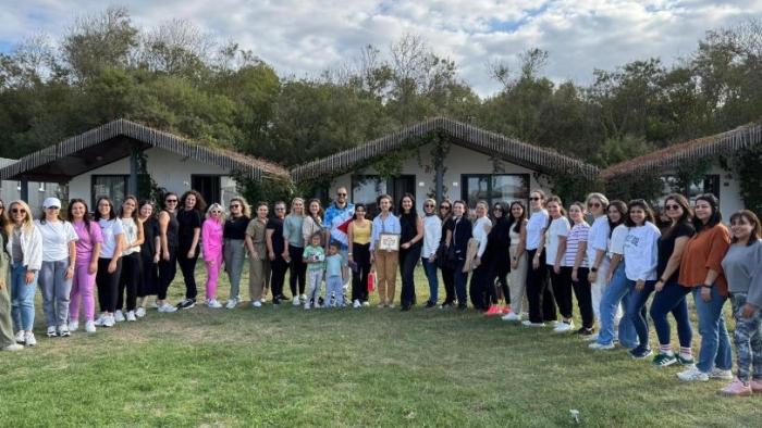 Çınar Çocuk Evi öğretmenleri yeni döneme  eğitim ve motivasyon kampıyla başladı